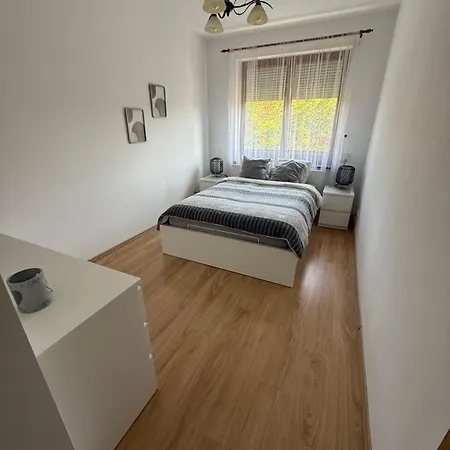 Kasprzaka Apartman *